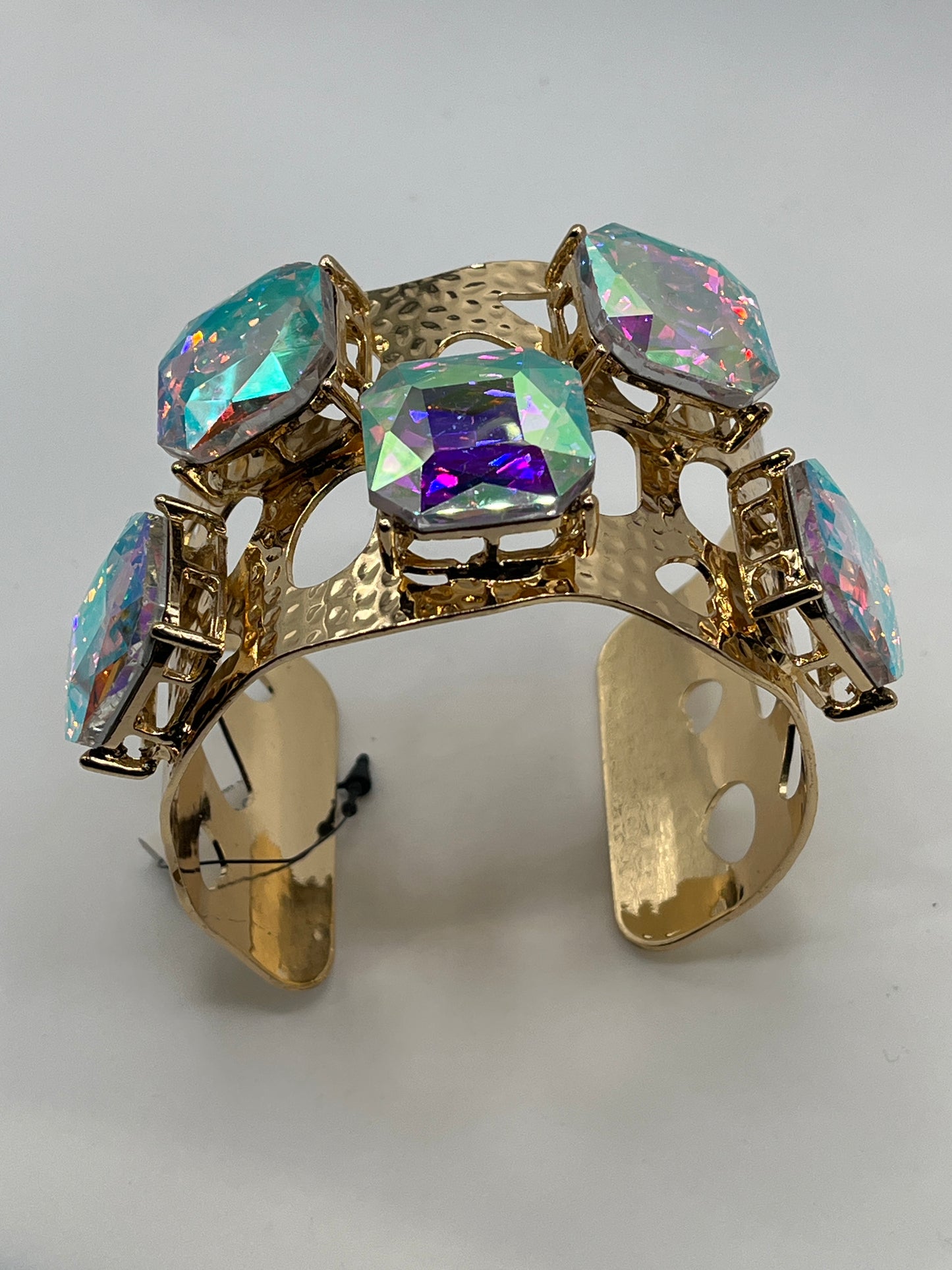 Giant Crystal Cuff