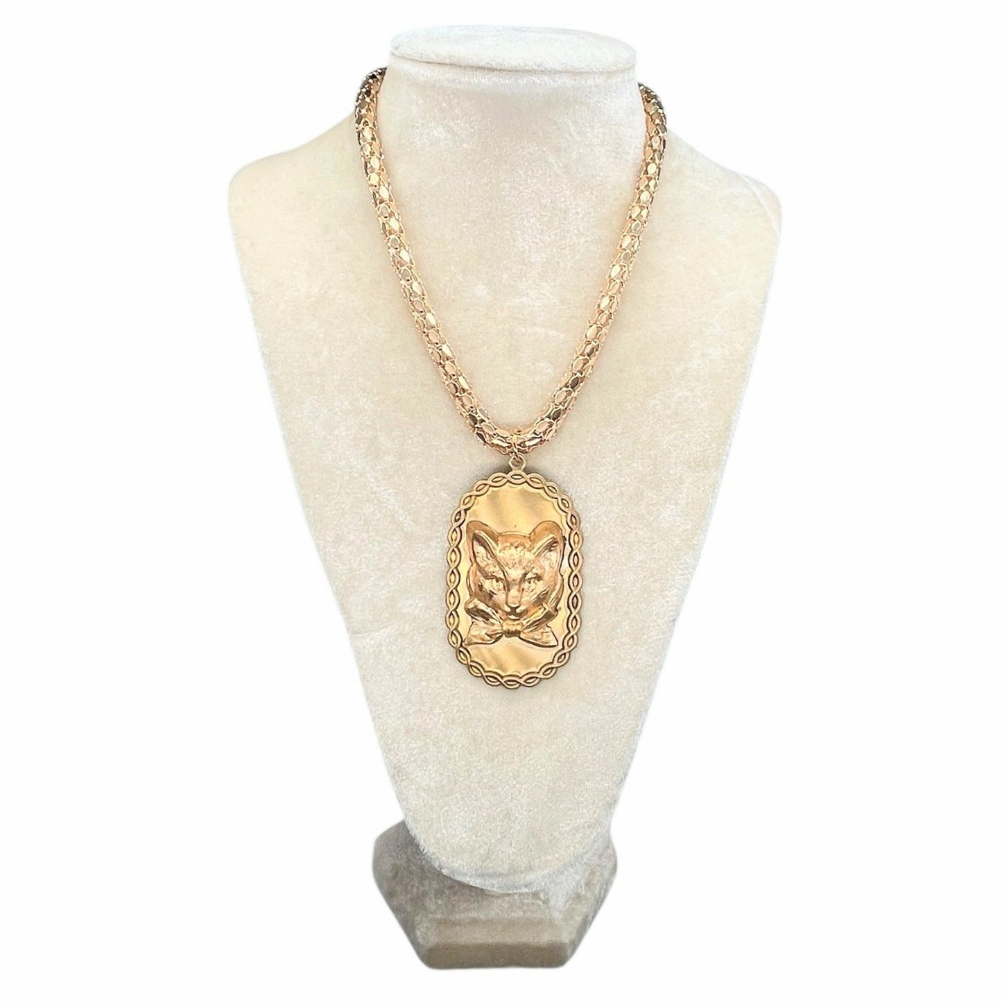 QG Gold Cat necklace