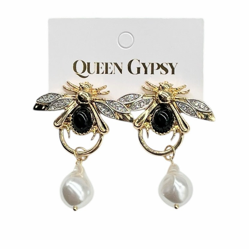 Queen Bee pearl drop earring