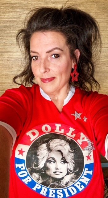 QG-Dolly For President Red ringer T