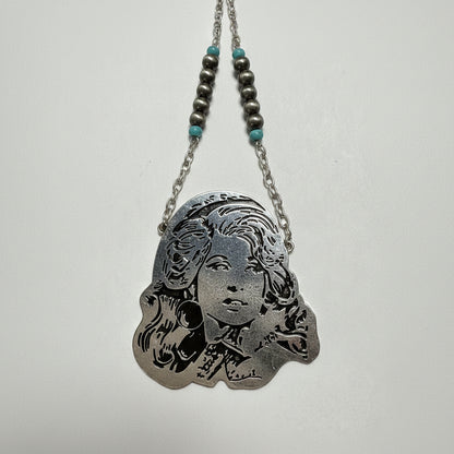 Dolly Profile Necklace