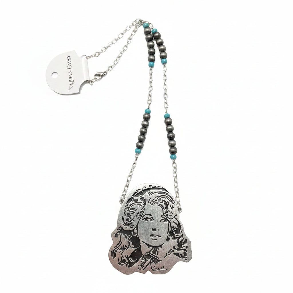 Dolly Profile Necklace