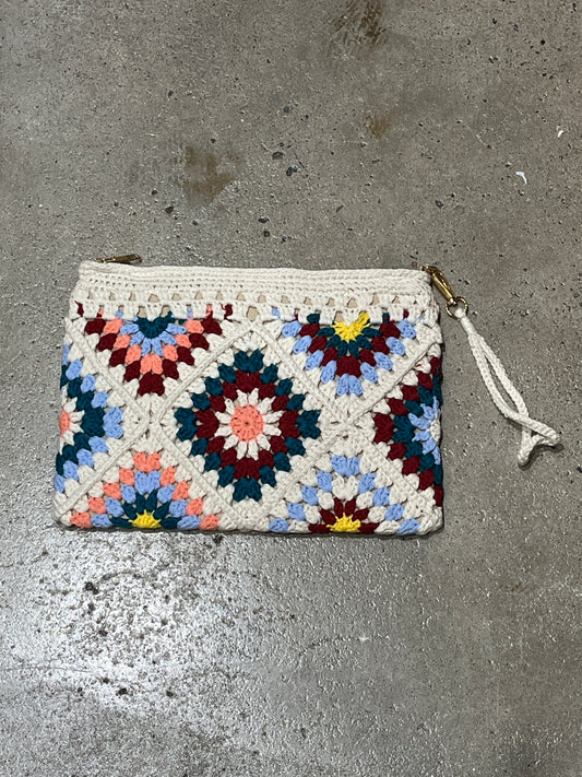 Crochet clutch