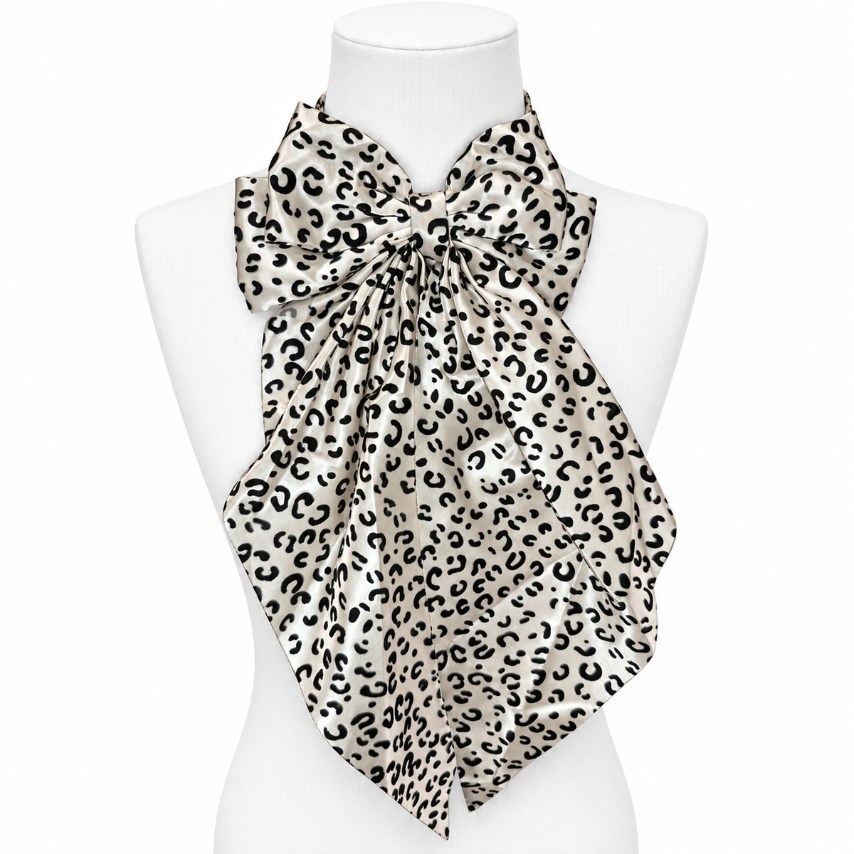 Untamed Elegance Bow Necklace