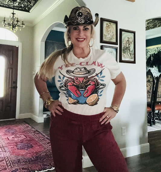 QG- YEE- CLAW  Tshirt with crystals 