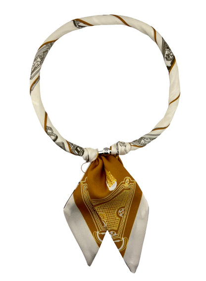 Twilly Necklace Magnetic Closure