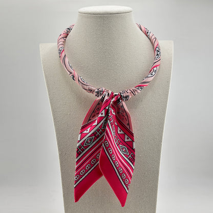 Twilly Necklace Magnetic Closure
