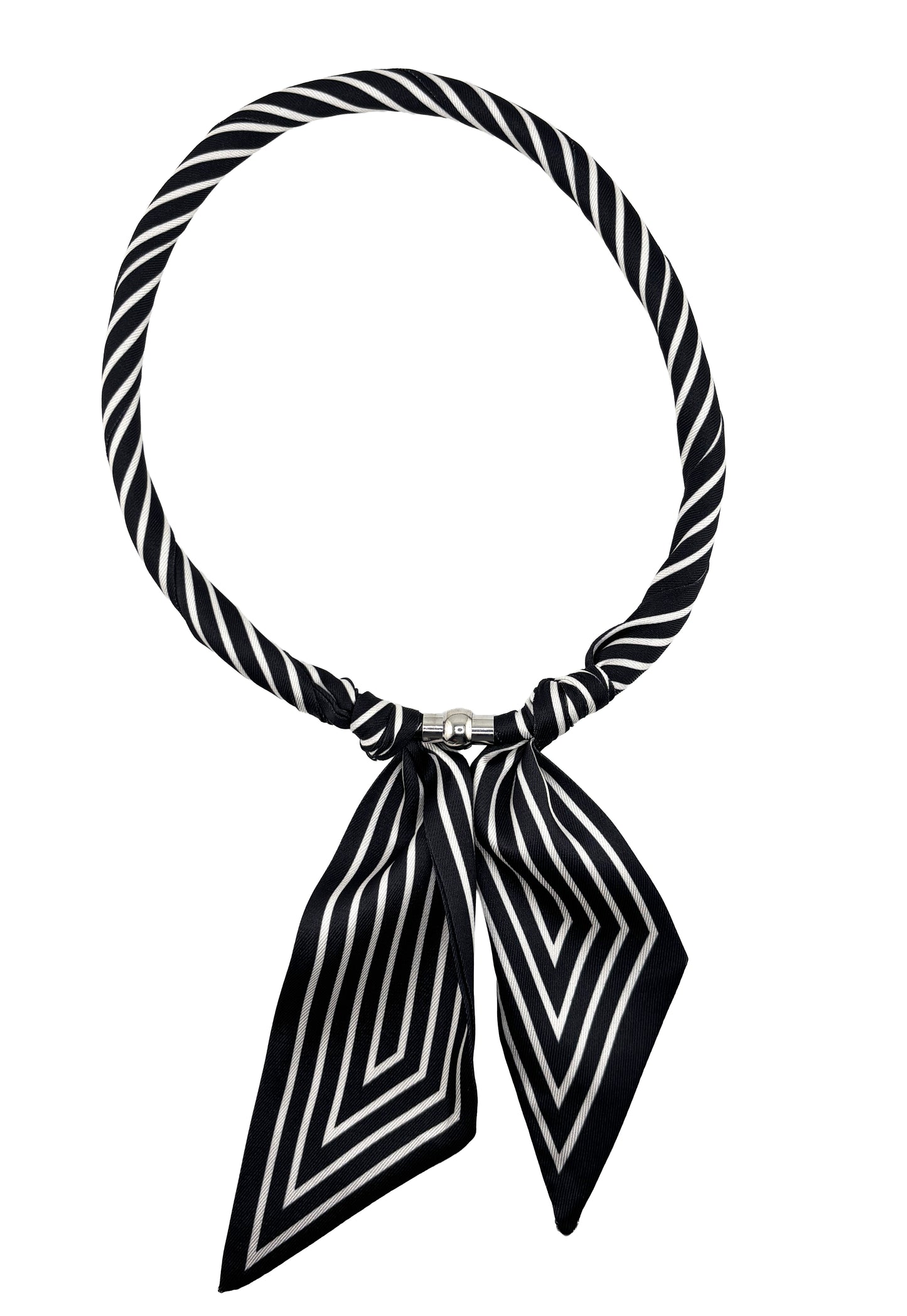 Twilly Necklace Magnetic Closure