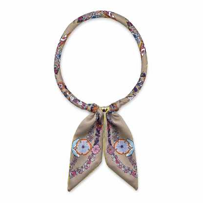 Twilly Necklace Magnetic Closure