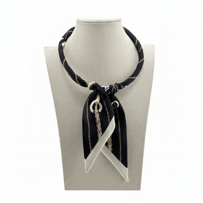 Twilly Necklace Magnetic Closure