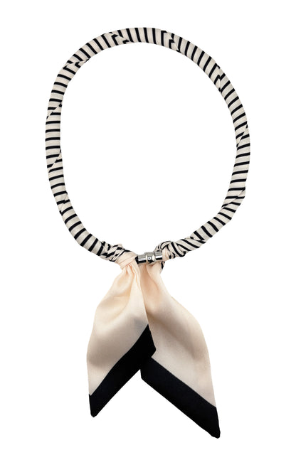 Twilly Necklace Magnetic Closure
