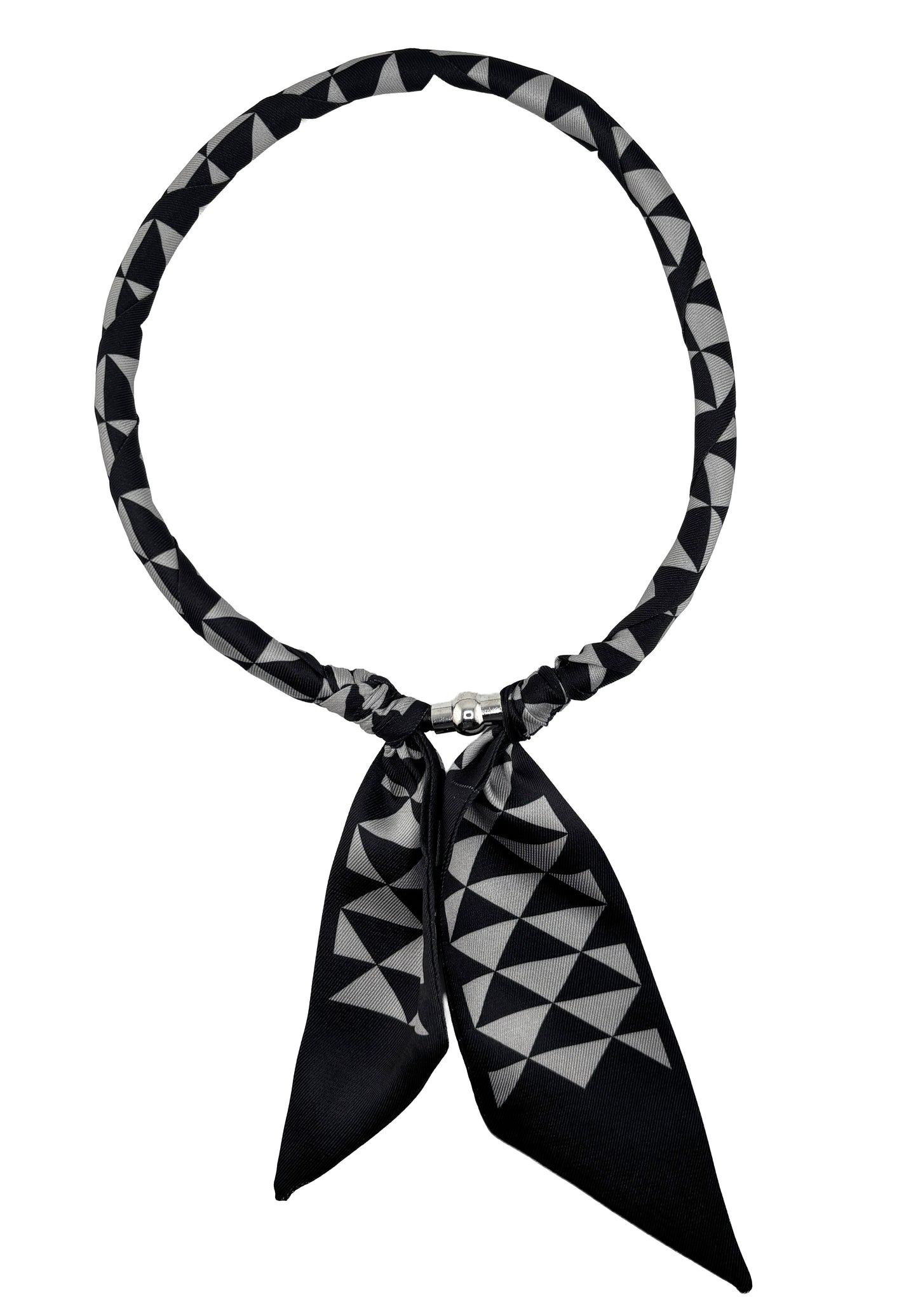Twilly Necklace Magnetic Closure