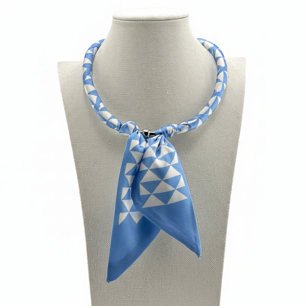 Twilly Necklace Magnetic Closure