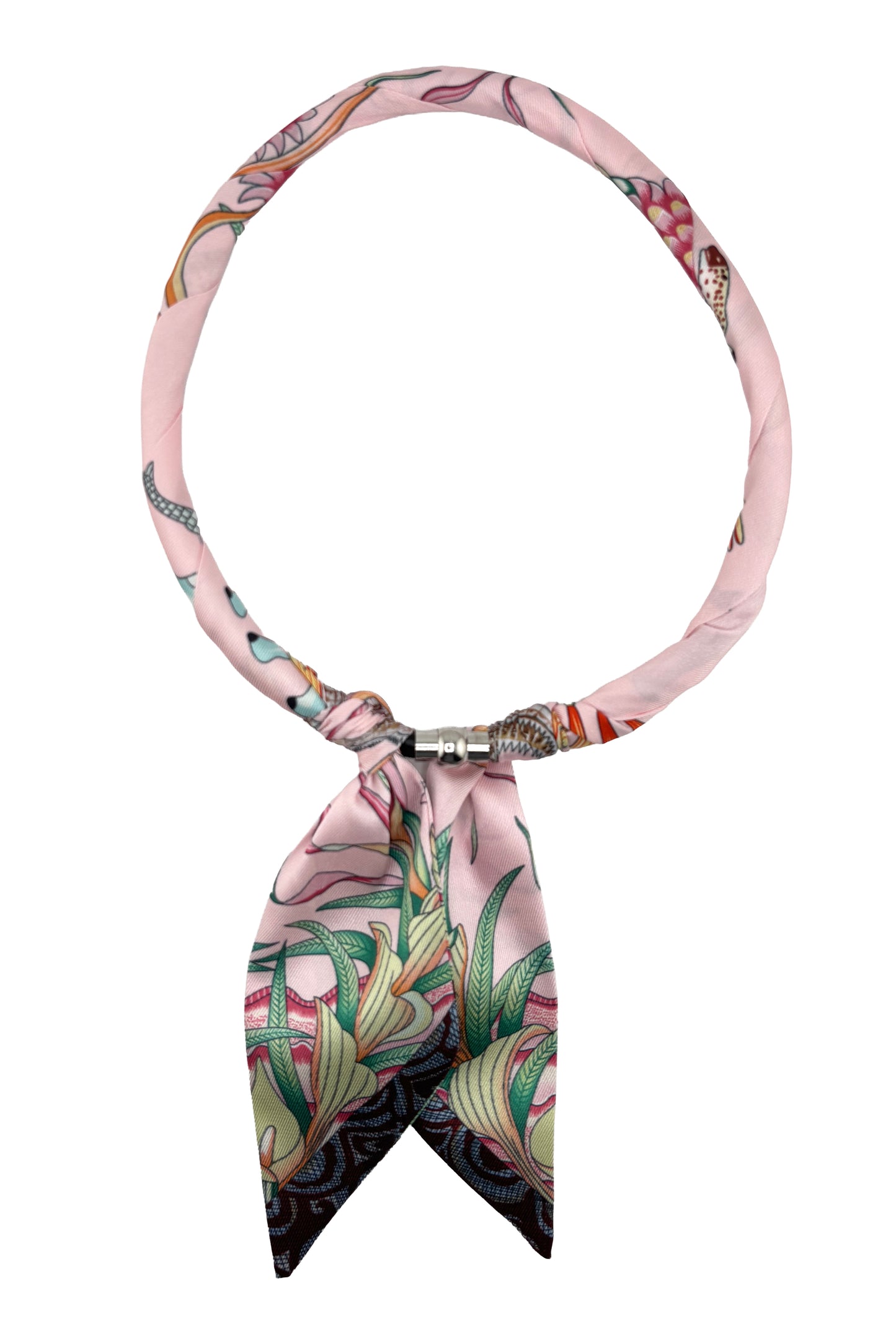 Twilly Necklace Magnetic Closure