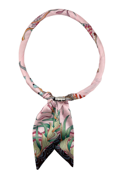 Twilly Necklace Magnetic Closure
