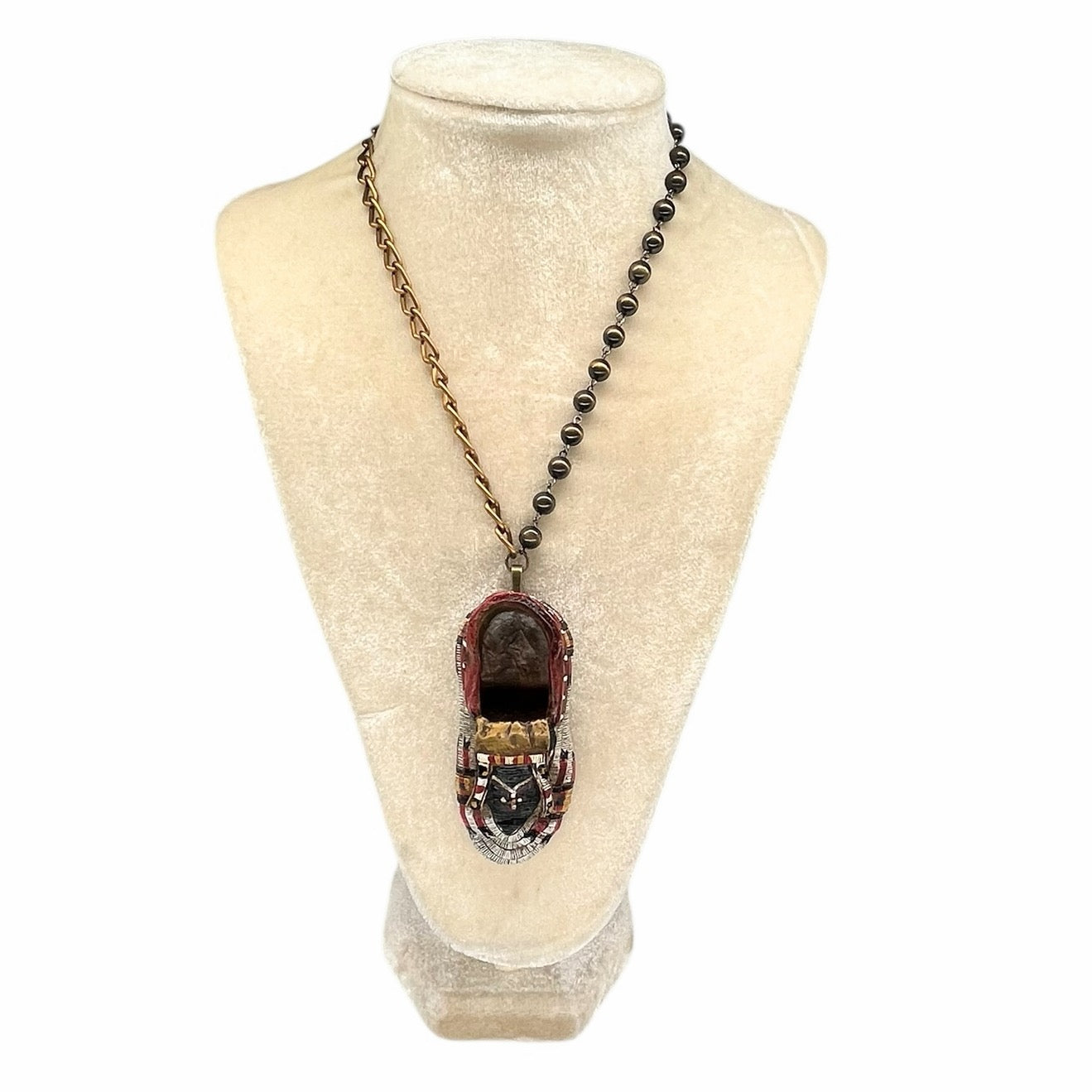 Indian Slipper necklace