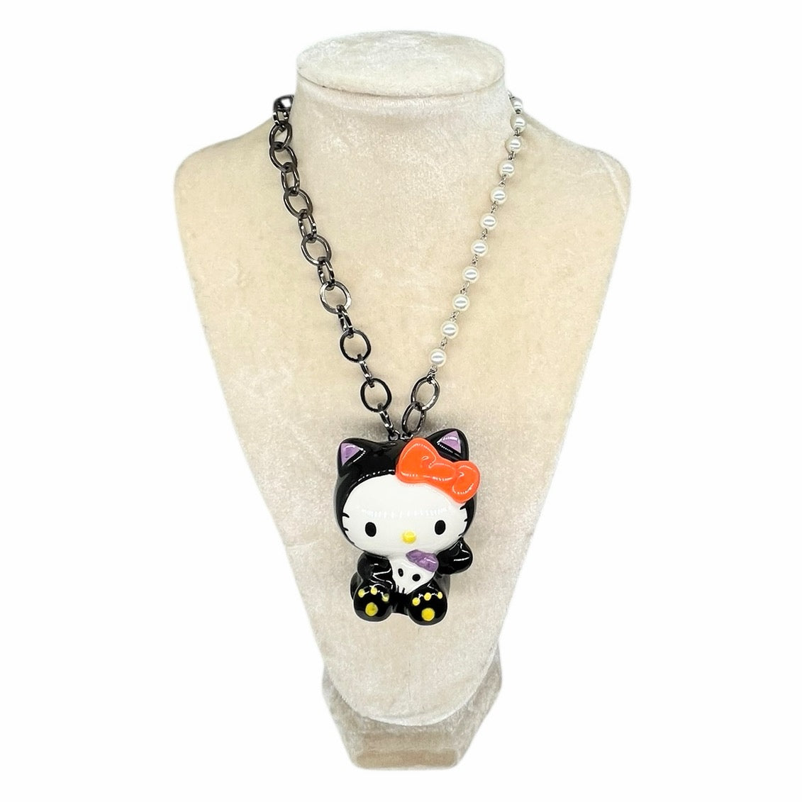 Shaker Necklace-LRG Halloween